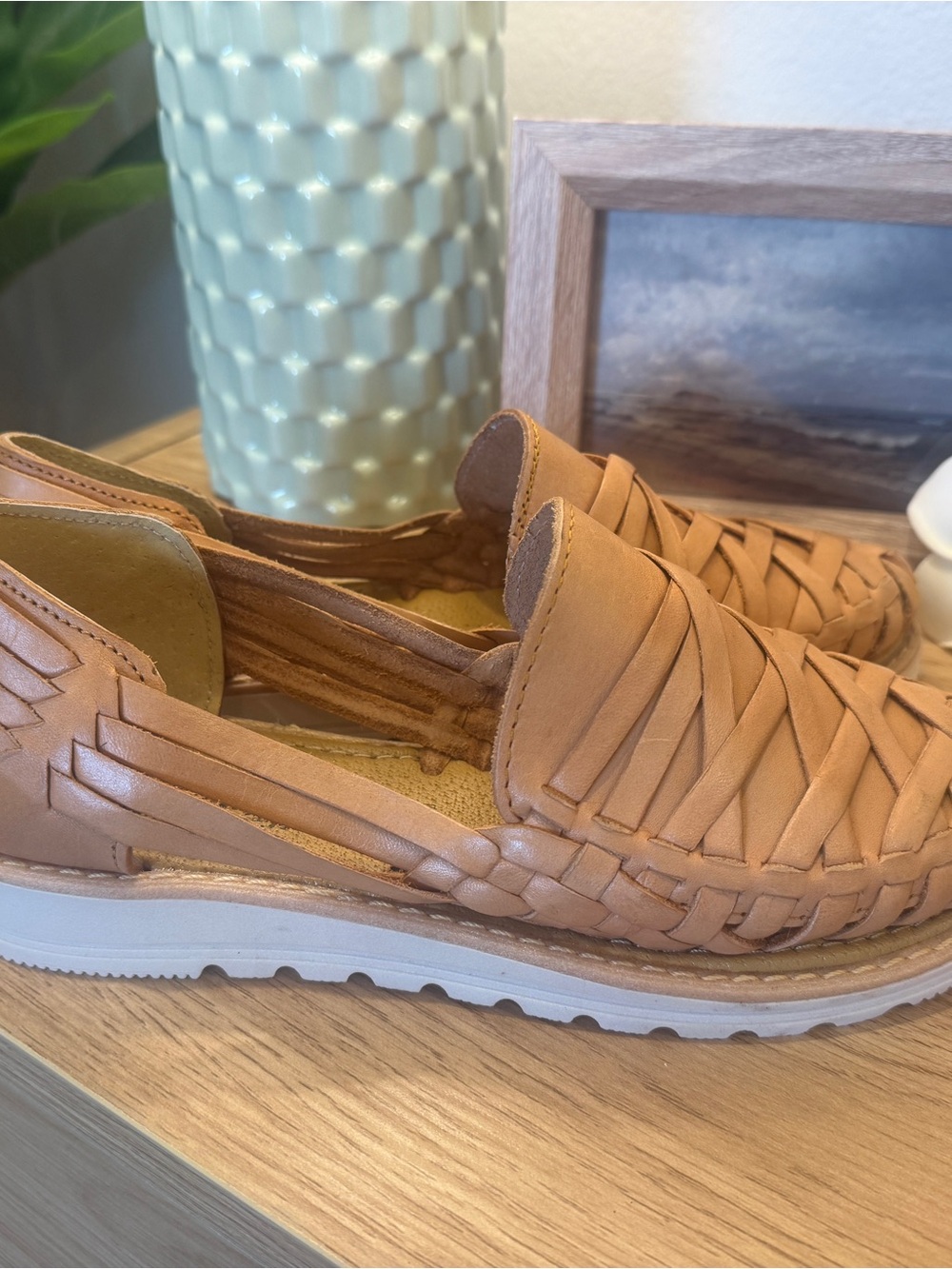 Woven Leather Huarache Flats in Tan size 8 - Picture 5 of 6